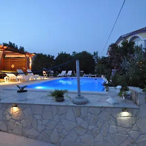 Lav Apartment